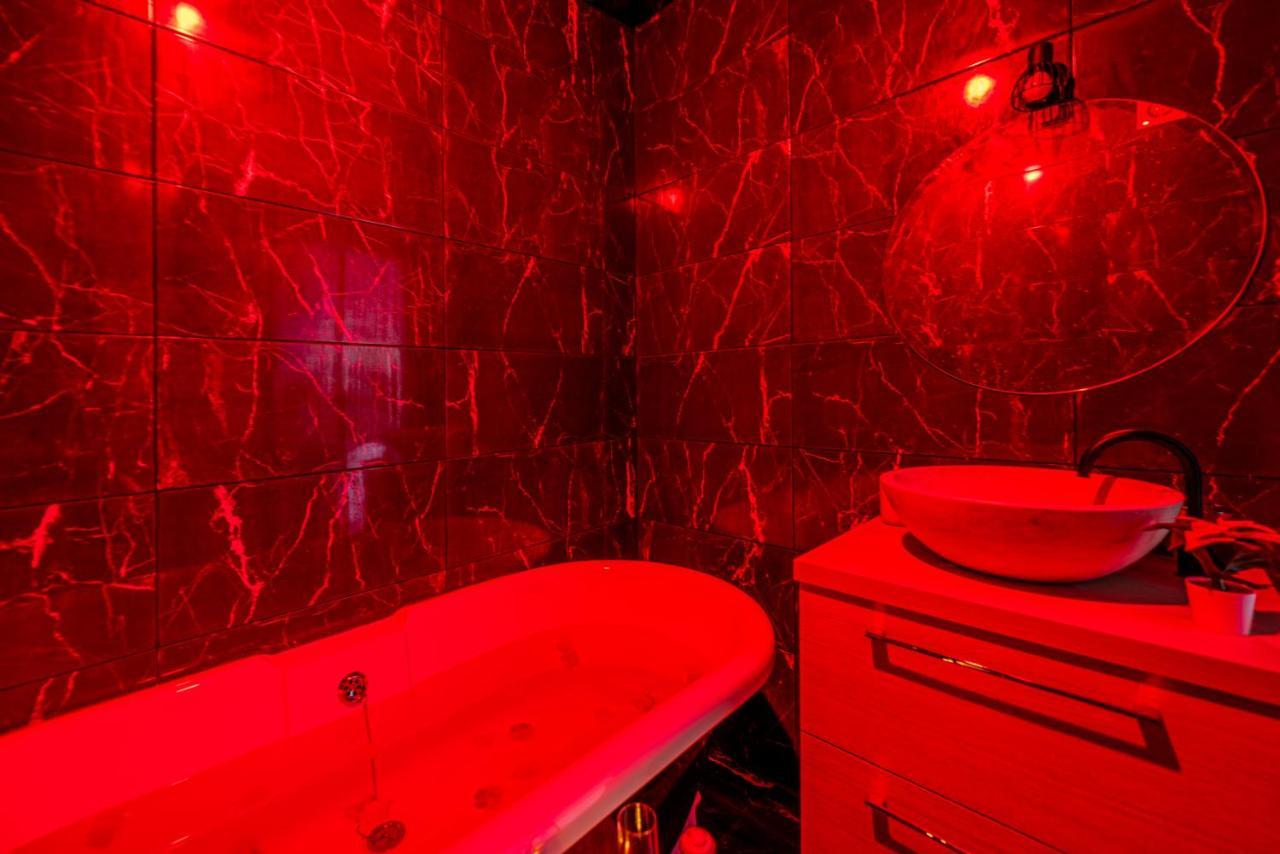 Love Room - Sauna - Secret Suite Au Calme Etampes Exterior photo